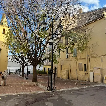 - Suquet Forville Апартаменты Канны